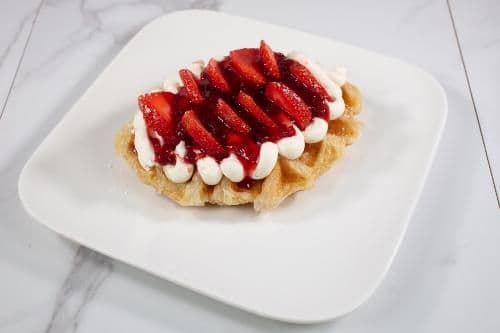 Strawberry Cream Cheese Croffle