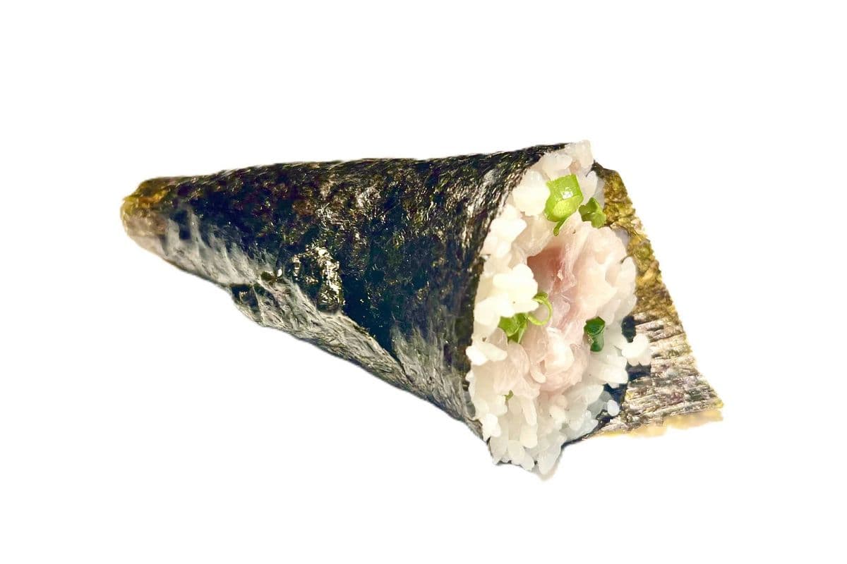 Hamachi Hand Roll (1 pc)
