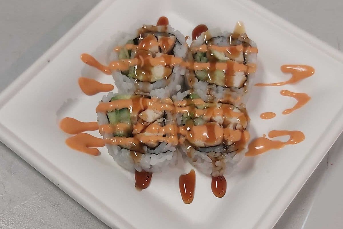 37.Spicy Chicken Roll (10 pcs)