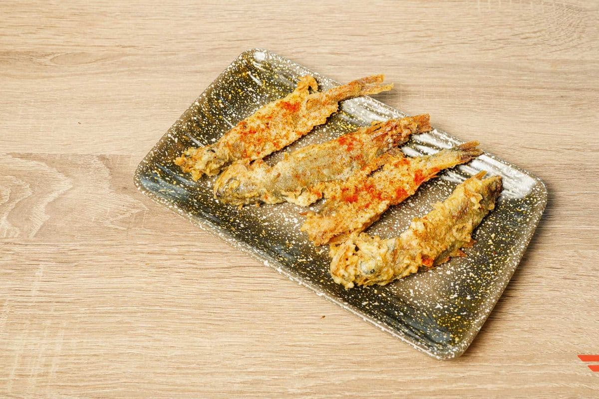 G17 Grilled Small Fish (4pcs) 烤黄花鱼