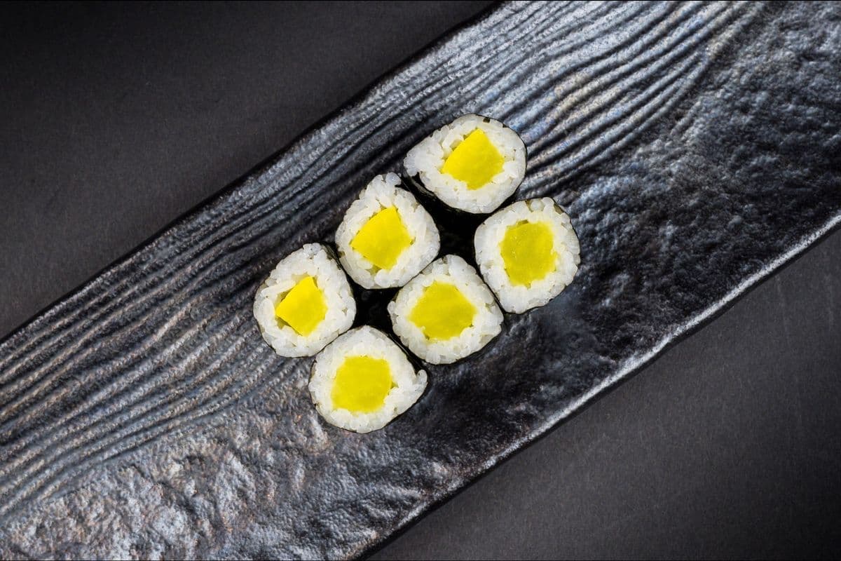 Oshinko Roll (6 Pieces)