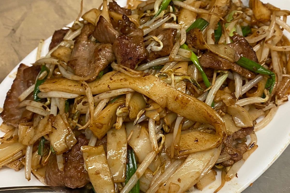 Beef Flat Noodles (Ho Fun)