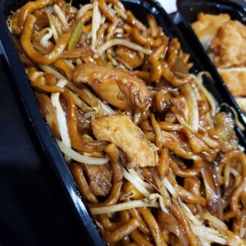 Oriental Chow Mein /  鸡片炒上海面