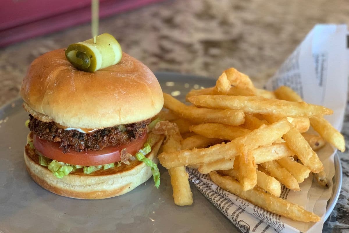 (New!) No.24 Falafel Buger