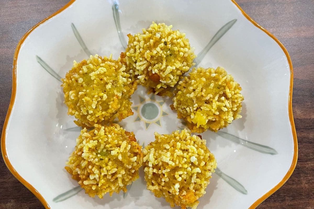 Golden Sticky Rice Balls