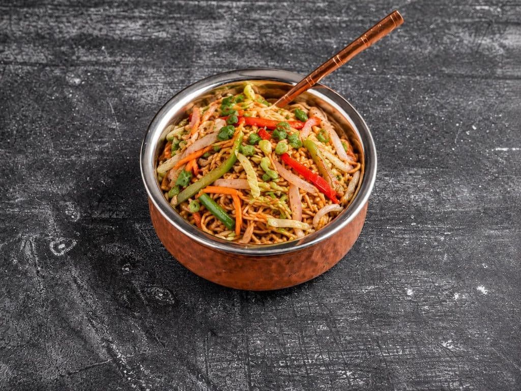 Vegetable Hakka Noodles