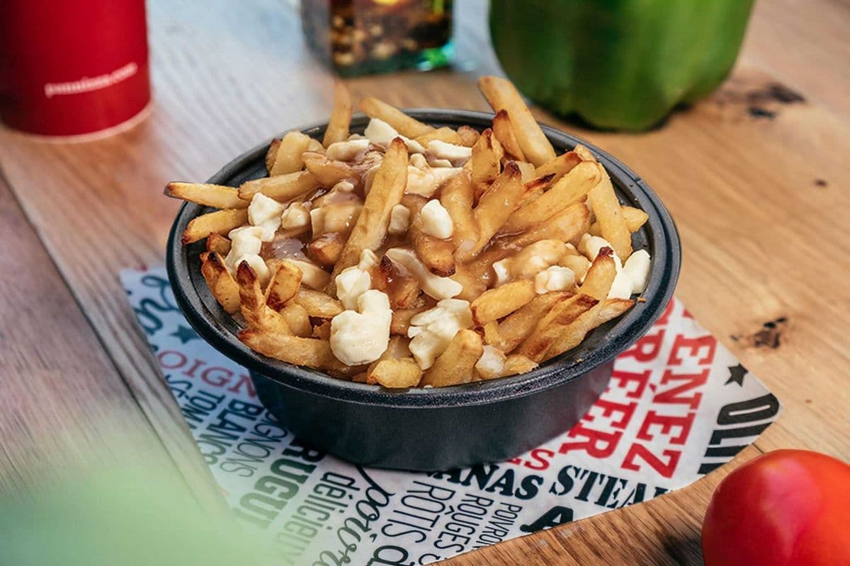 14. Poutine classique