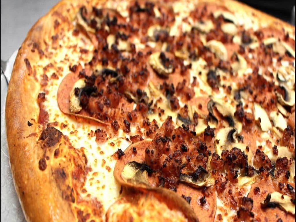 9" 3 TOPPING PIZZA