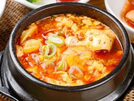 Soon Tofu (Spicy tofu soup)