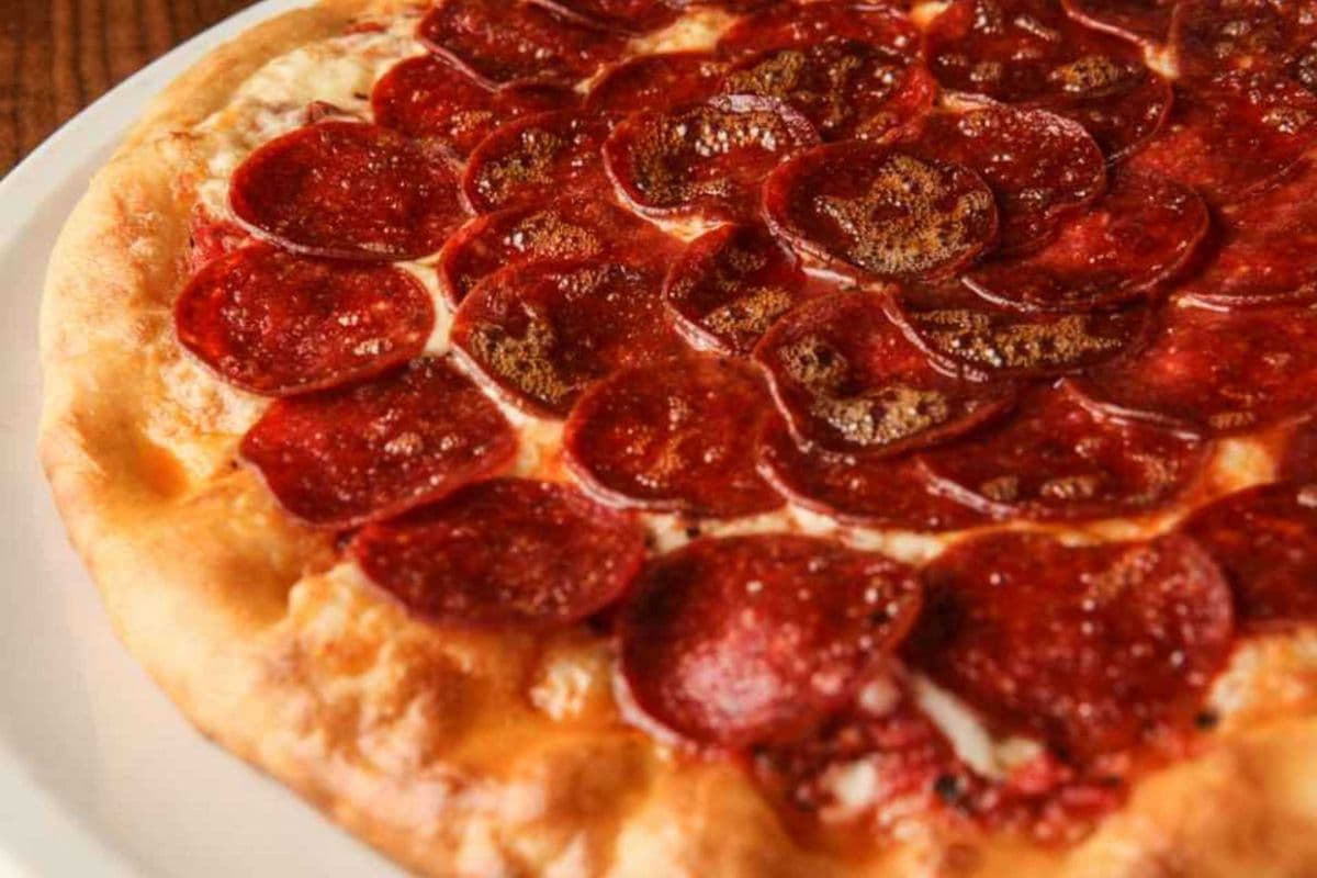 Double Pepperoni Pizza