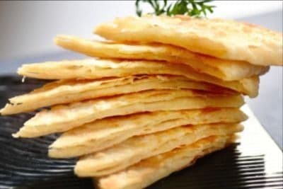 Chinese Pancake with Green Onion / 葱花饼