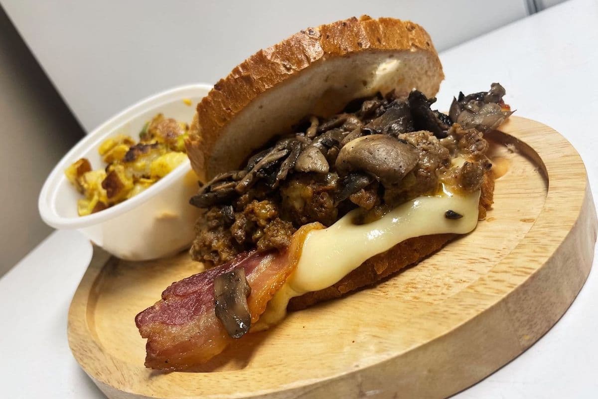 Mushroom, Bacon, Swiss Melt