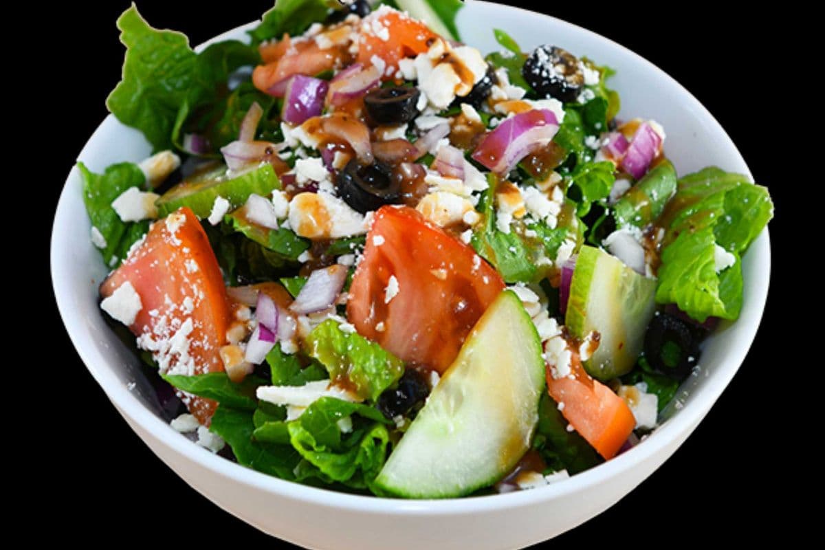 16. Salade grecque
