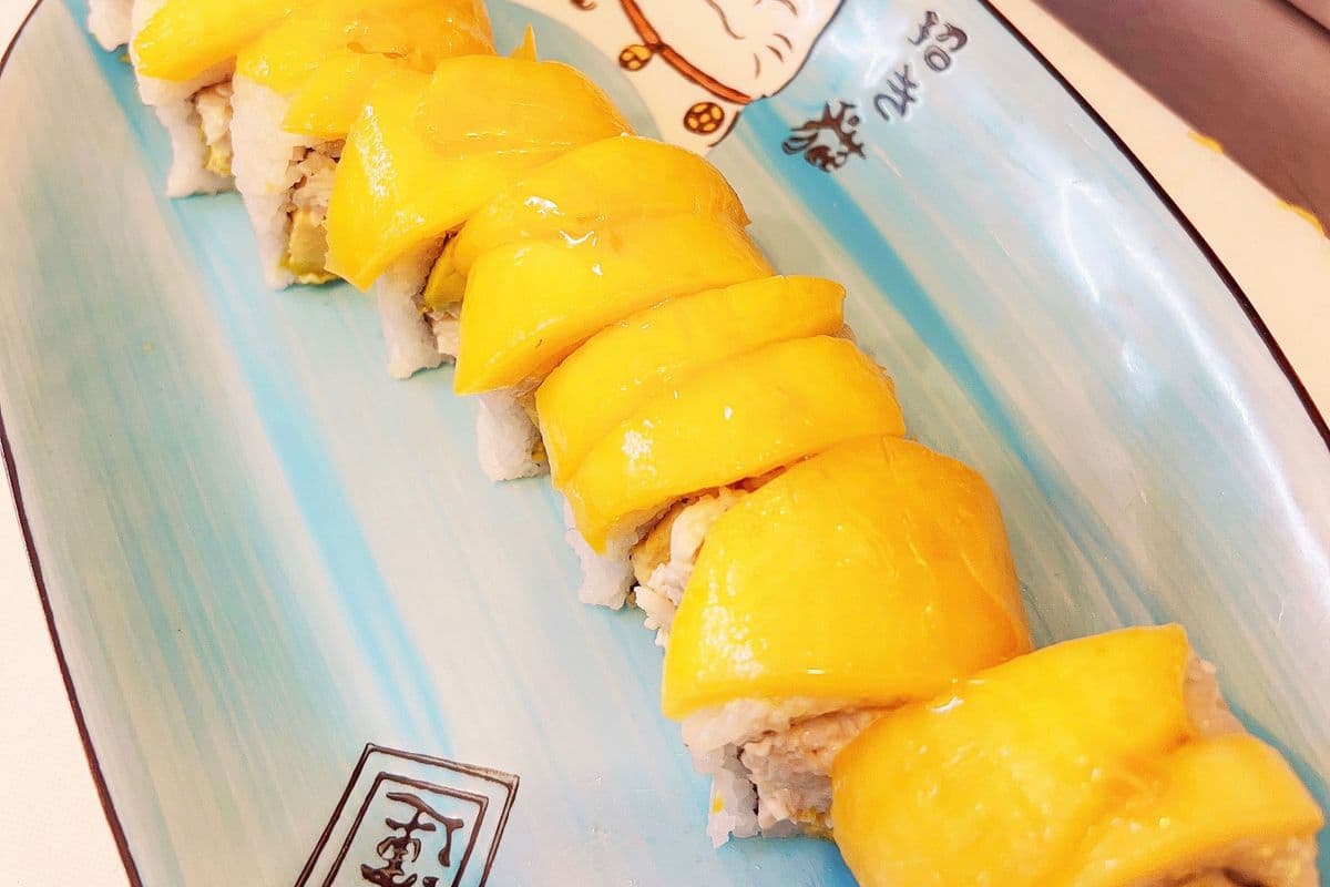 Mango California Roll （芒果加州卷）8pcs