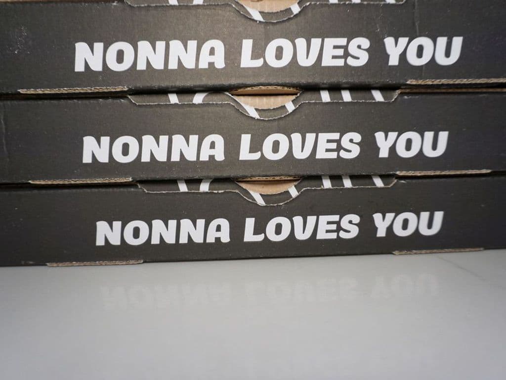Pizza Per Quattro/Pizza For Four