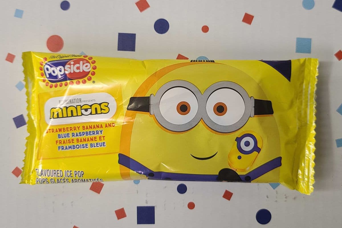 Minions popsicle( Strawberry bananna and Blue Rasberry) (100ml)