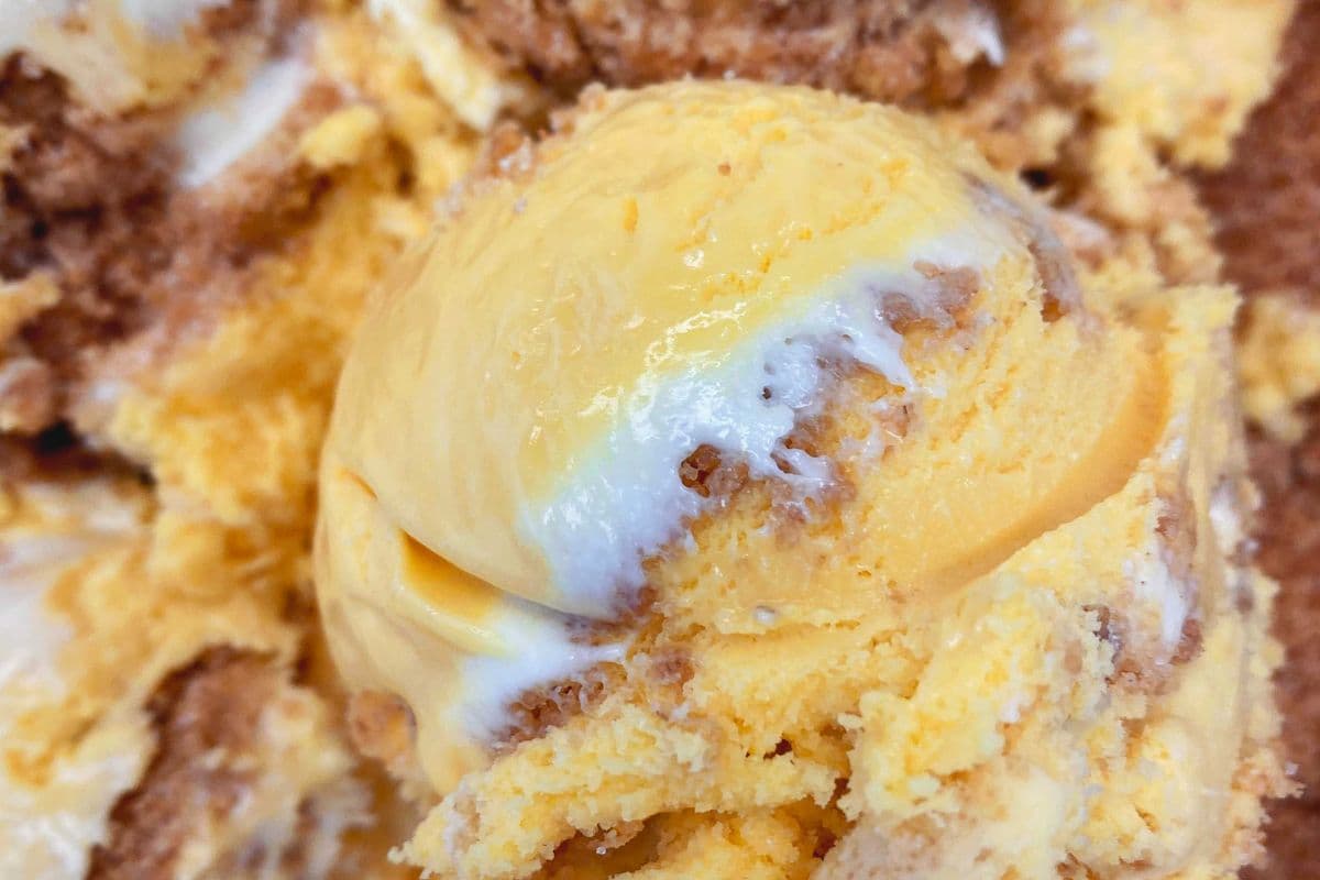 Passionfruit Cheesecake Ice Cream (16oz)