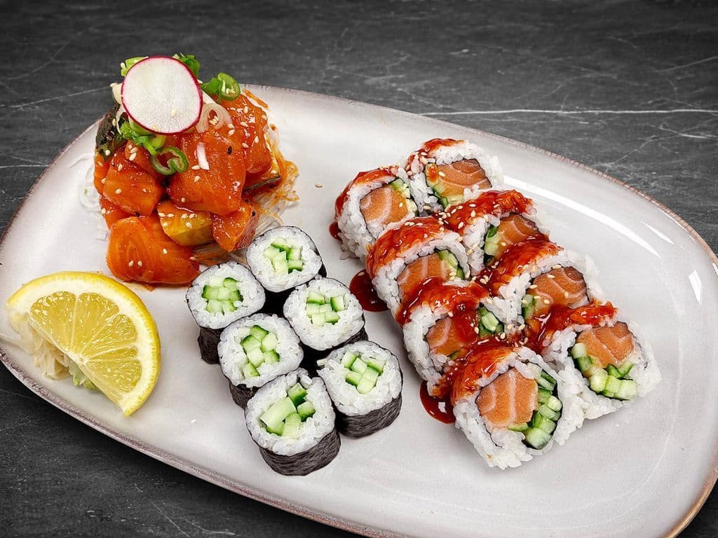 Spicy Salmon Combo