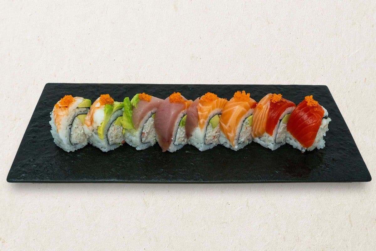 Rainbow Roll (8 pcs)