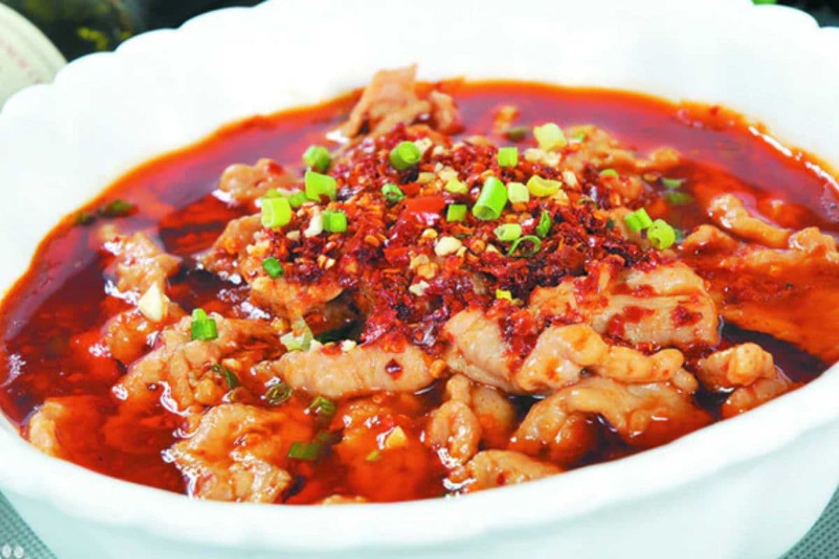 C22. Sichuan Pork 水煮肉片
