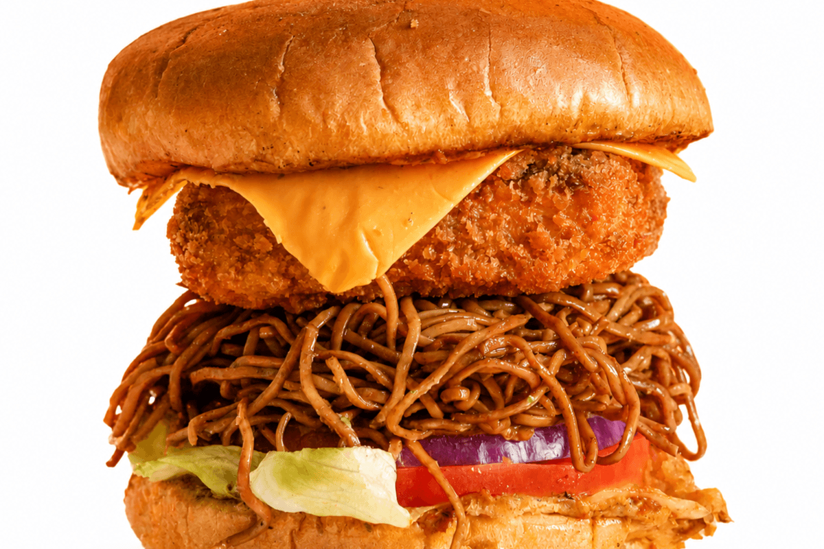 Paneer Noodle Burger