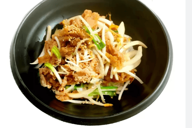Beef Loin Dupbap / 우삼겹 덮밥
