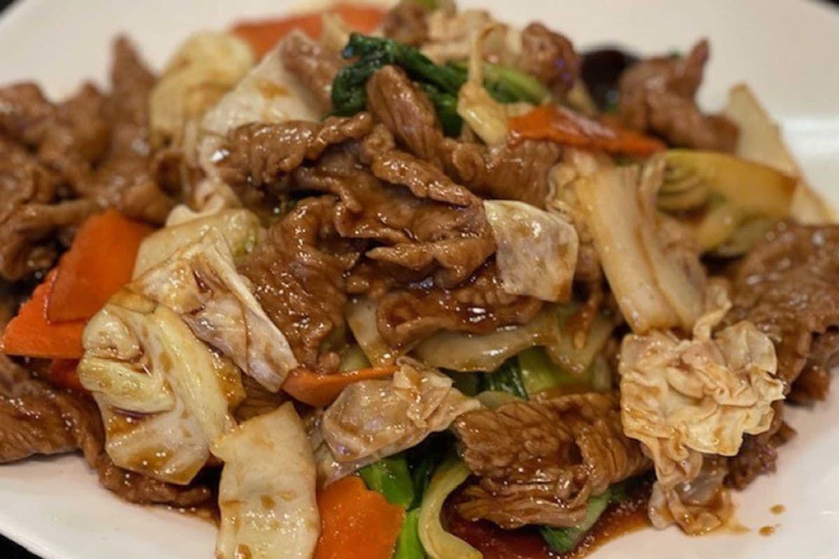 B6. Beef and Seasonal Vegetables