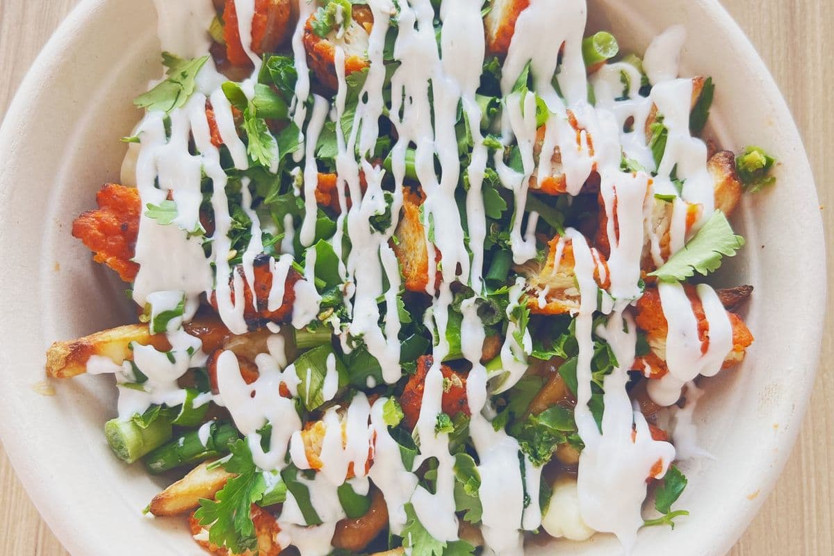 The Hot Wing Poutine