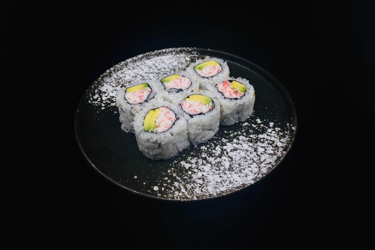 46. California Roll (6 pcs)