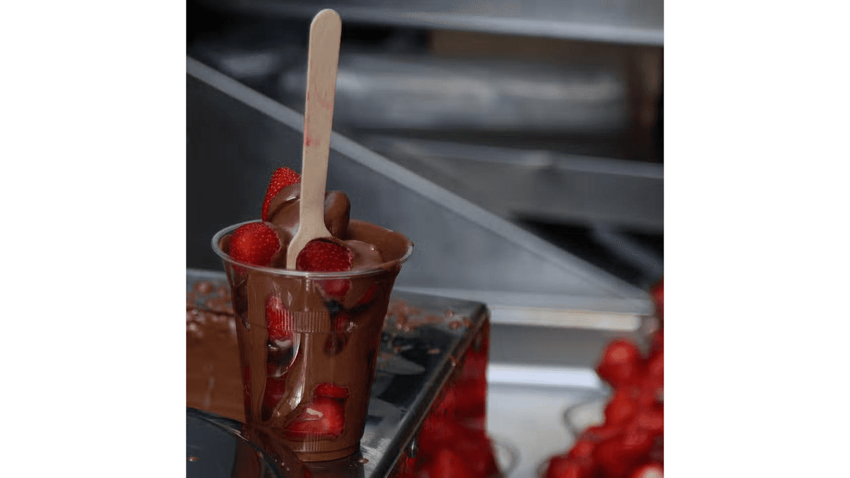 STRAWBERRY CUP