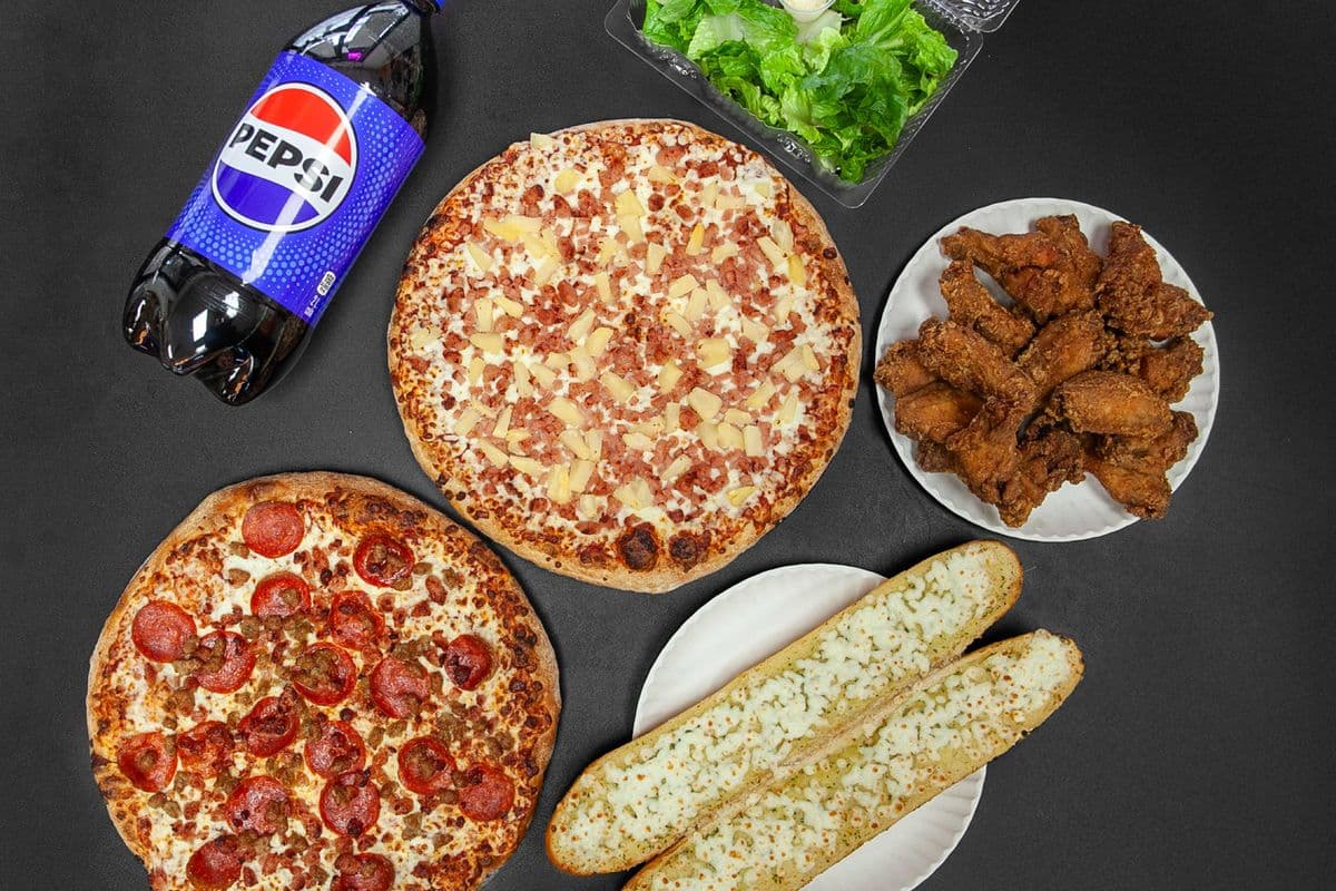 Family Combo - Large pizza (caesar salad)