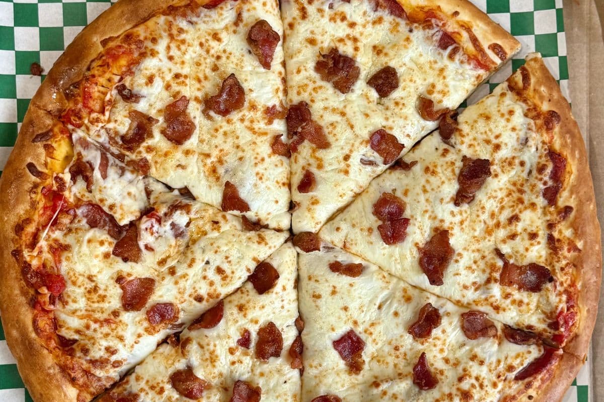 Pepperoni Et Bacon Pizza