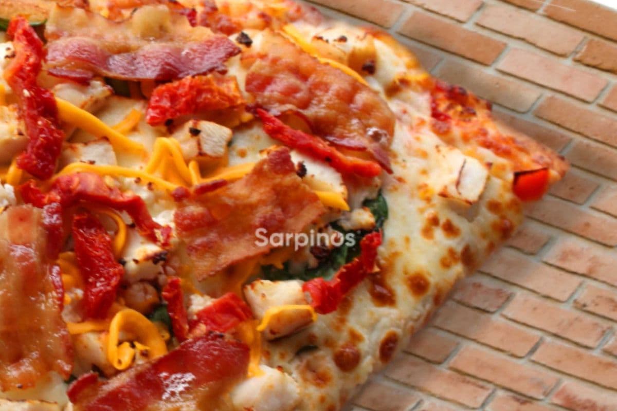 14" Feta Chicken Bacon Pizza (Large (14"))