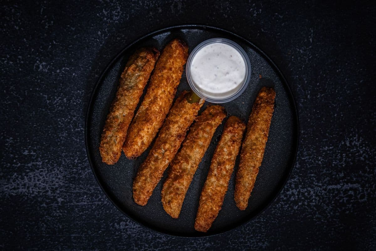 Deep-Fried Pickles (6 pcs)