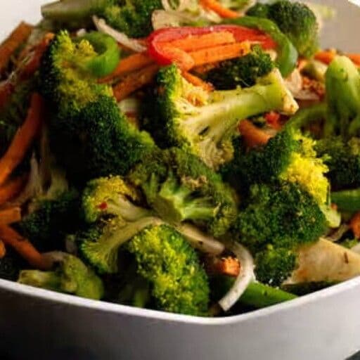 Broccoli Tarragon Salad - One Choice of Salad / Salade de brocoli à l'estragon - un choix de salade