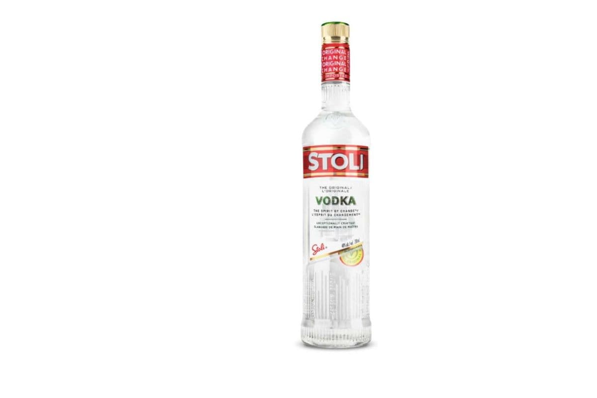 STOLI VODKA 750 ML (1 x 750ML)