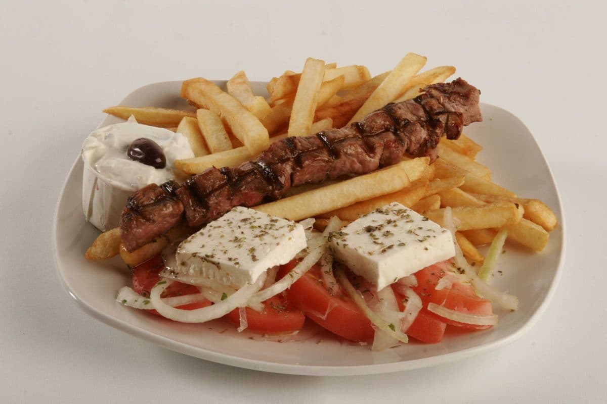 Plat de bâtonnet de souvlaki au porc / Pork Souvlaki Stick Plate
