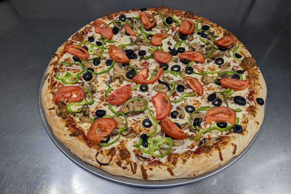 Medium Vegetarian Pizza