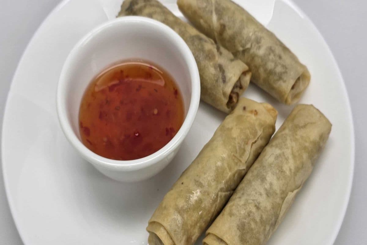 Four Pieces of Vegetarian Spring Rolls