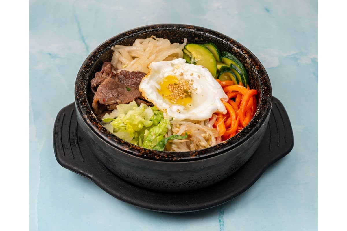 C7. Bibimbap (Tofu or Beef)