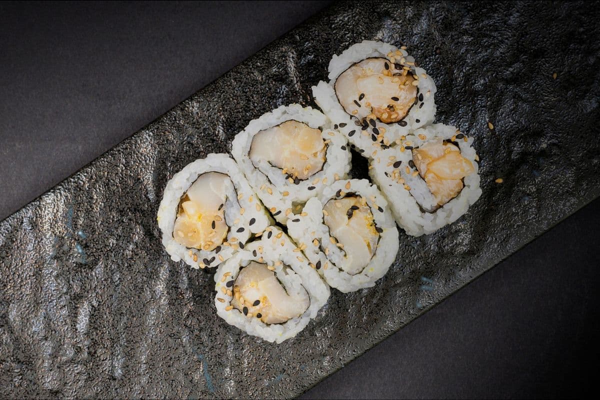 Chopped Scallop Roll (8 Pieces)