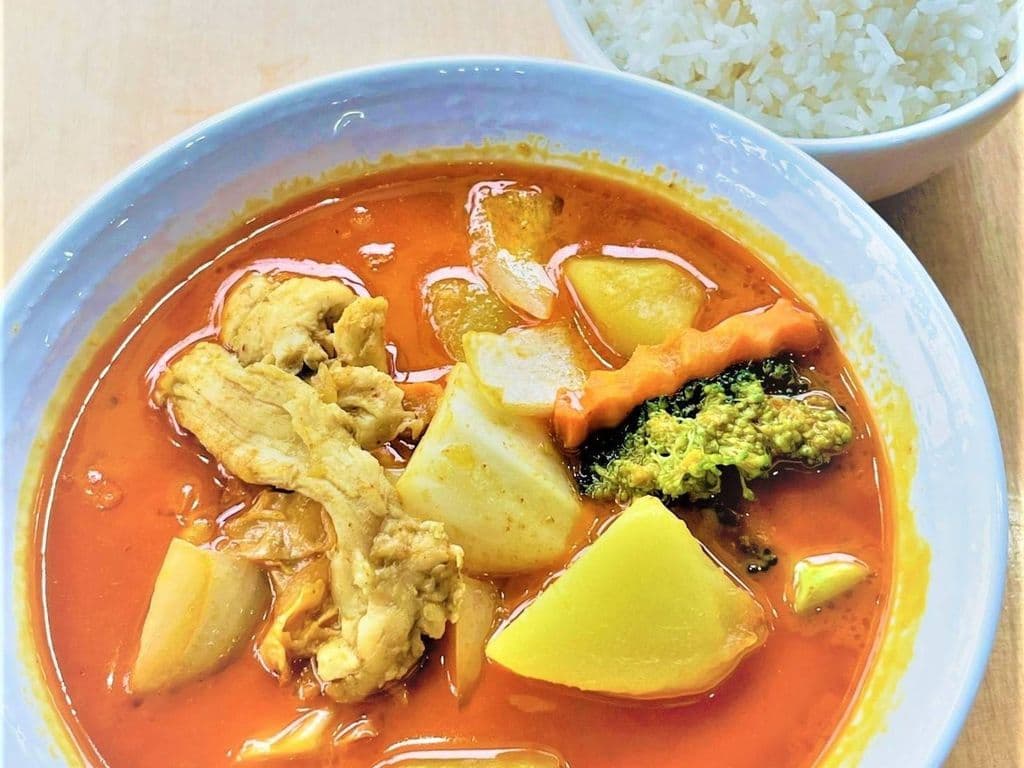 C6 Yellow Curry w/ Rice