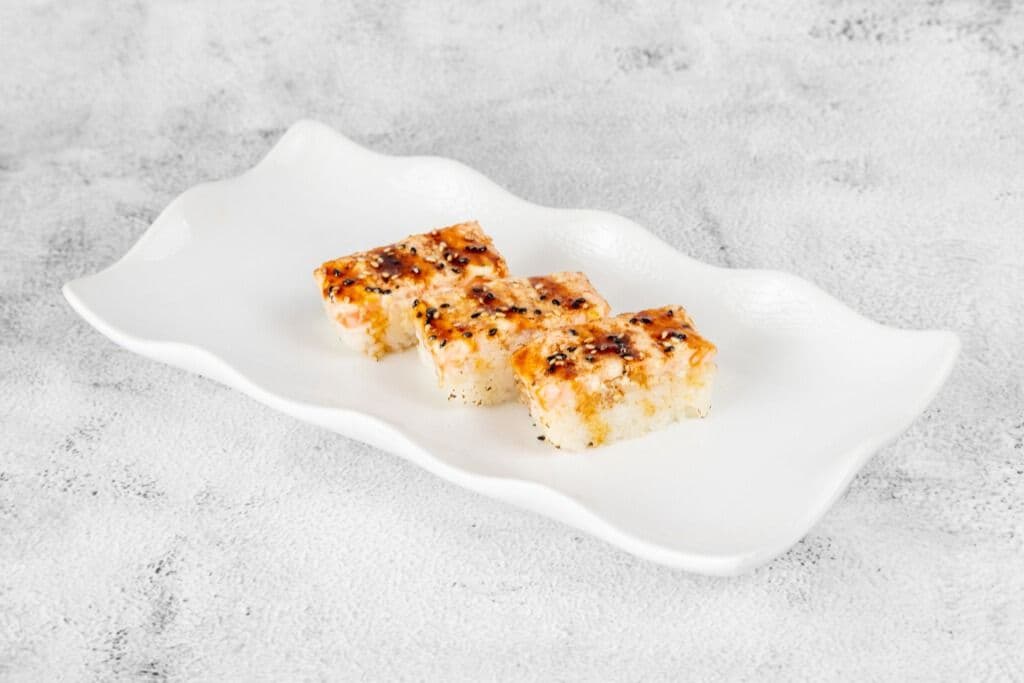Aburi Salmon Oshi Sushi (3pcs)