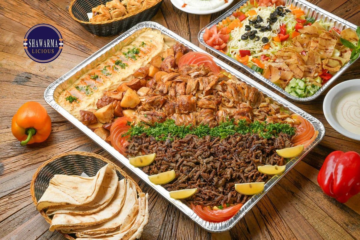 SHAWARMA PLATTER FOR 5 PEOPLE.