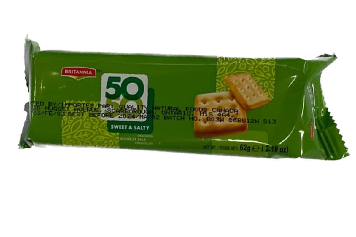 Out of stock-Britannia 50/50 Sweet & Salty Crackers-out of stock (62g)