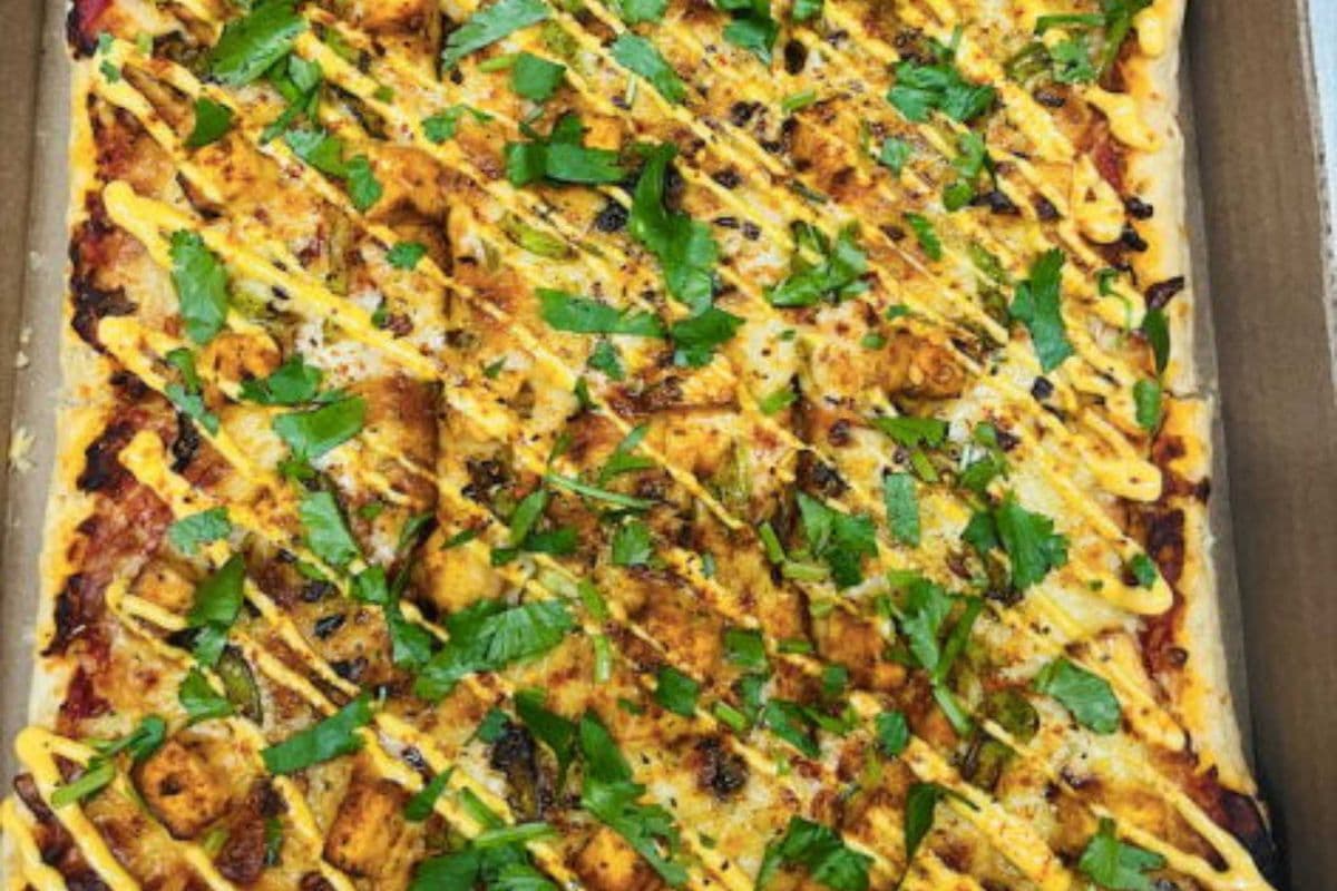 Peri-Peri Paneer Puff Pizza