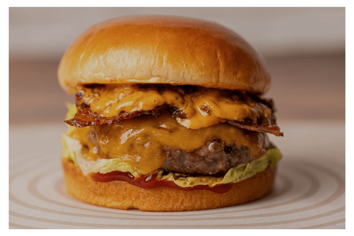 Lip Smacking Bacon Cheese Burger