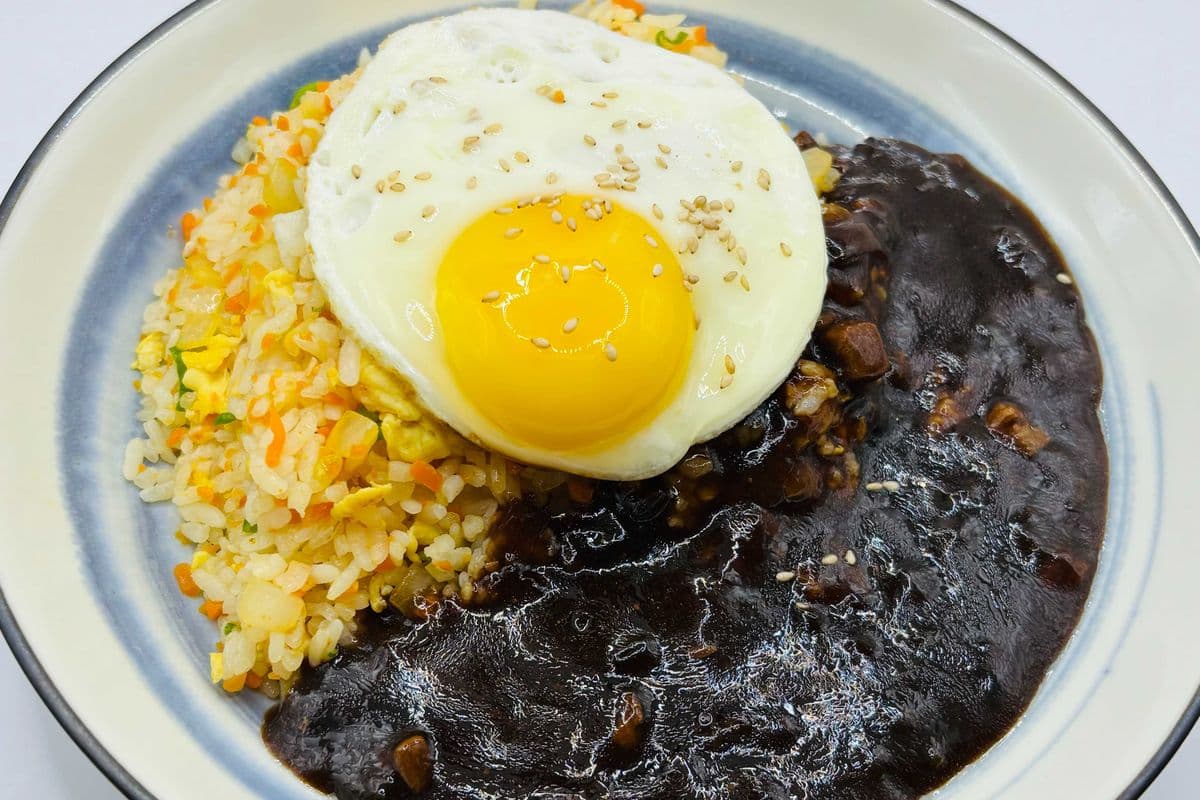 Saeu Bokkeumbap 새우볶음밥
