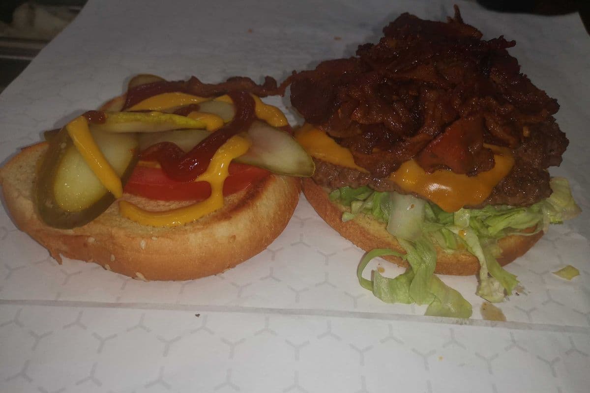 Bacon Cheeseburger