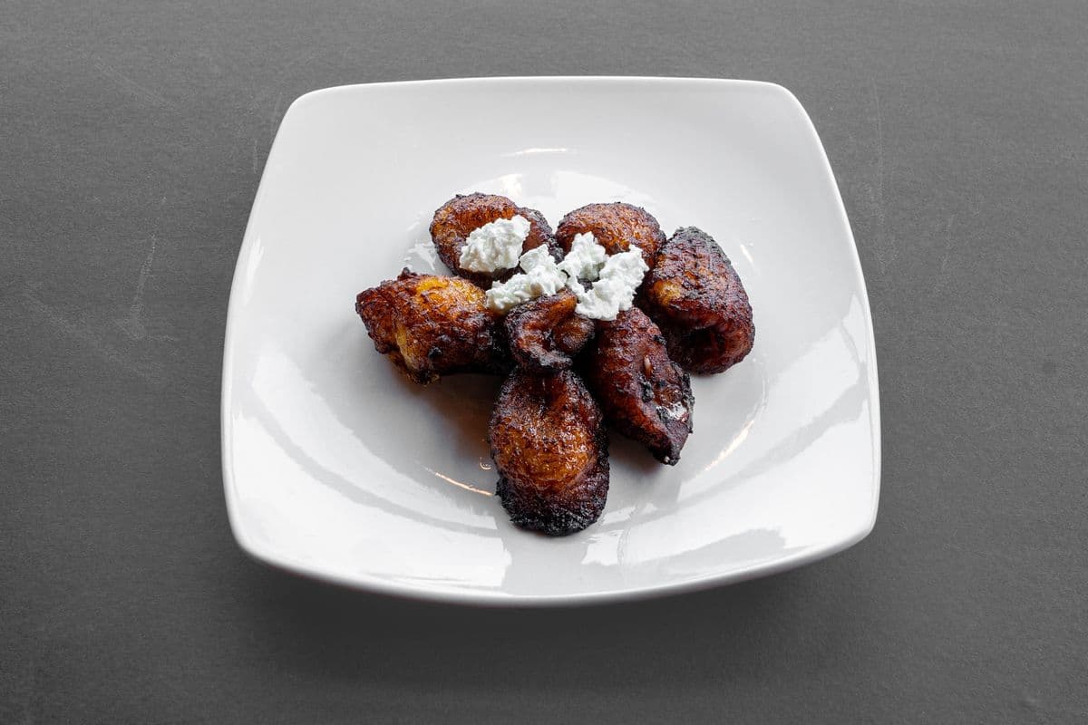 Plantains sucrés mûrs frits / Fried Ripe sweet Plantains.